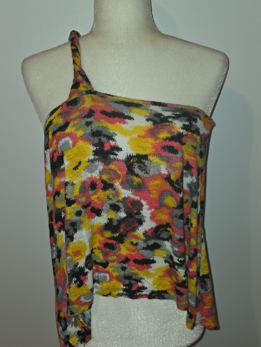 Womens One-Shoulder Floral Print Tank Top - Yellow Pink Black